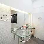 Zent & Bao Hostel